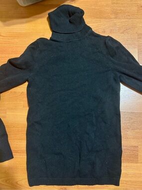 GAP Black Ribbed Turtleneck Sweater